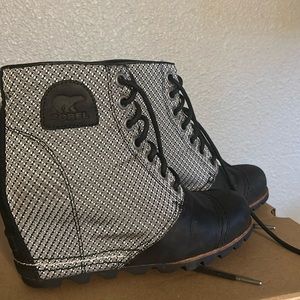 Women’s Sorel Wedge Boots size 8